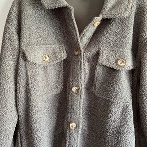 NWOT TEDDY/FUZZY JACKET SHACKET size M/L